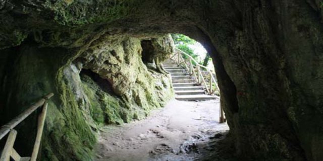 cascata-marmore-grotta